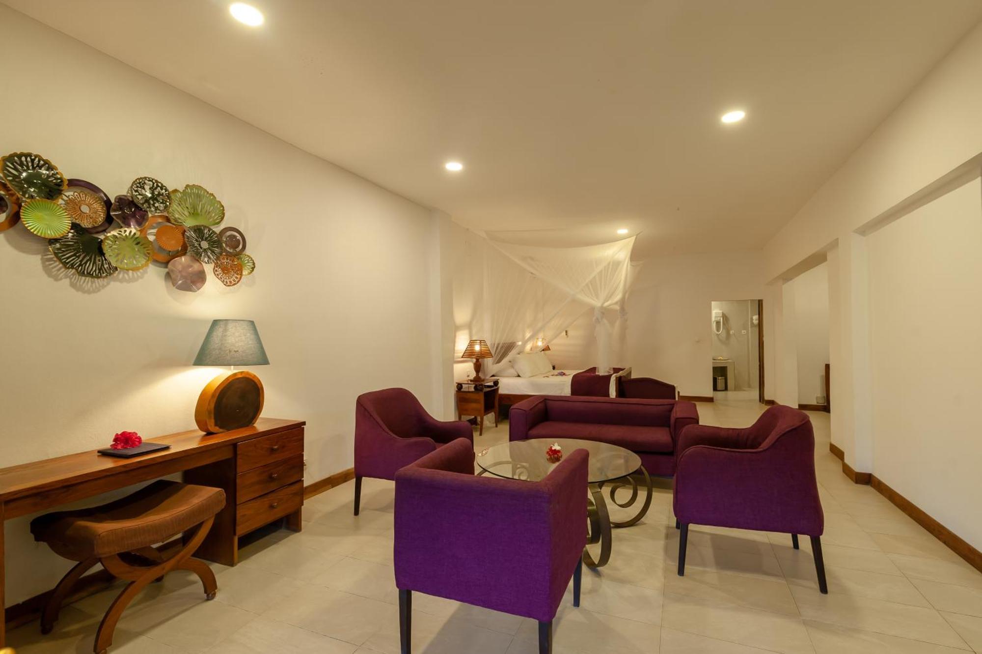 Nosy Be Hotel & Spa Ambondrona  Exterior photo